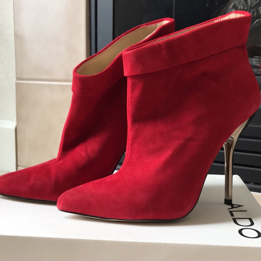 ALDO Velvet Ankle Boots / Size 8.5